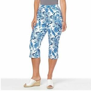 DG2 By Diane Gilman Pullon Capri pants blue White Paisley XXS Stretch Cotton Ble